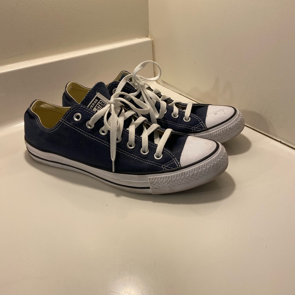 Converse Chuck Taylor Navy and White Sneakers (Lightly worn)